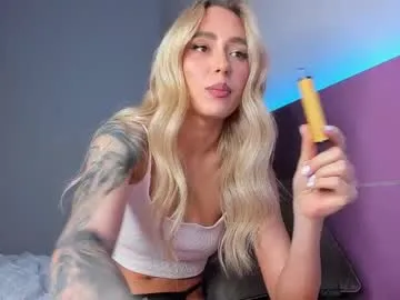 WitchAnnie – webcam model profile photo Image 5