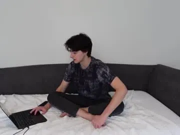 DomManlyGuy – webcam model profile photo Image 4