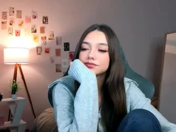 SallyDinosaur chat room preview Image 10