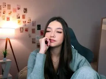 SallyDinosaur chat room preview Image 11