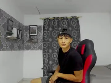 DomManlyGuy – webcam model profile photo Image 7