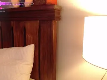 TwinksNextDoor – webcam model profile photo Image 6