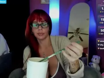 AlicePayne – webcam model profile photo Image 4
