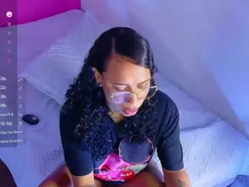 WitchAnnie – webcam model profile photo Image 10