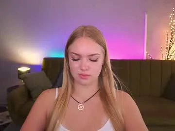 Nicoleevien – webcam model profile photo Image 8