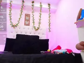 roouse – webcam model profile photo Image 15