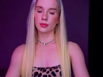 TwinksNextDoor – webcam model profile photo Image 5