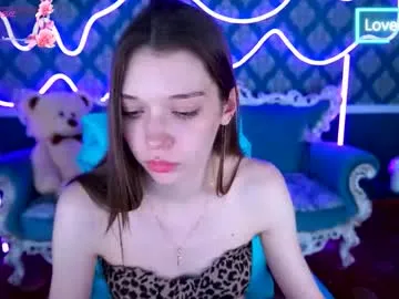 Megu_Melon – webcam model profile photo Image 9