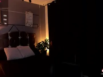 Gaia33 – webcam model profile photo Image 14