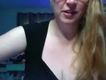 roouse – webcam model profile photo Image 14