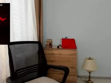 bisexualmilf – webcam model profile photo Image 3