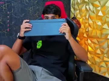 roouse – webcam model profile photo Image 2