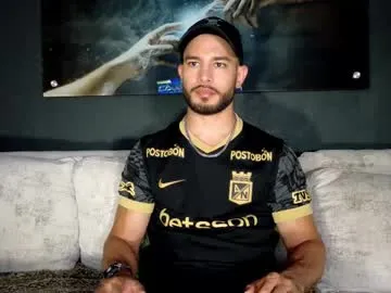 hornyshow_tv – webcam model profile photo Image 10