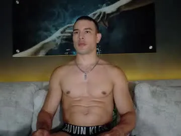 hornyshow_tv – webcam model profile photo Image 12