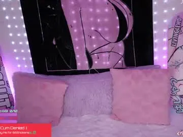 TwinksNextDoor – webcam model profile photo Image 18