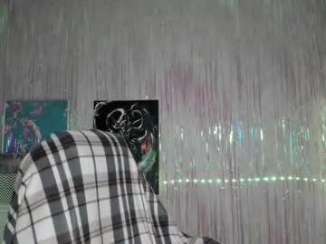 petites_perles – webcam model profile photo Image 4