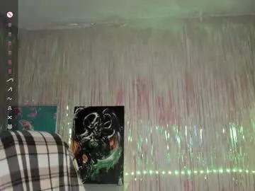 petites_perles – webcam model profile photo Image 9