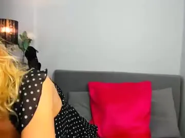 travis_wolf_ – webcam model profile photo Image 6