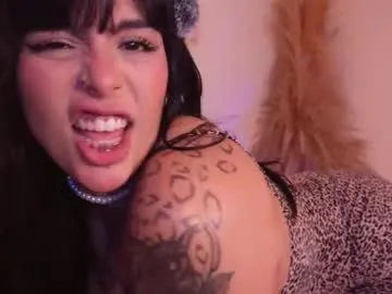 shy_college_girl chat room preview Image 12