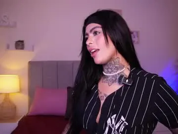 shy_college_girl chat room preview Image 2