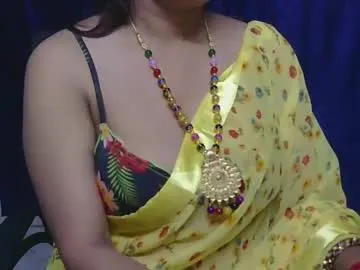 roouse – webcam model profile photo Image 6