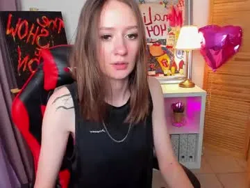 _ur_shy_bambi – webcam model profile photo Image 5