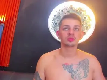 PumaShyXD chat room preview Image 11