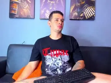 PumaShyXD chat room preview Image 18