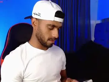 bisexualmilf – webcam model profile photo Image 16