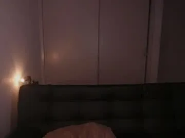 little_show_sexy – webcam model profile photo Image 3