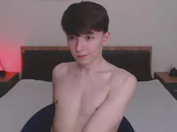 IORio2 – webcam model profile photo Image 10