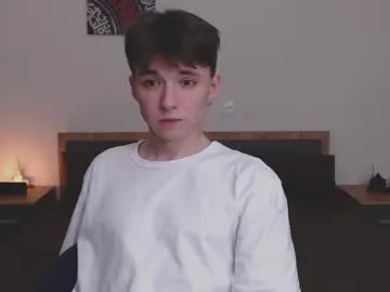 IORio2 – webcam model profile photo Image 5