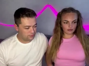 deeplookscouple Image 4