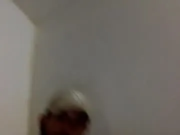 alexandjohntv – webcam model profile photo Image 19