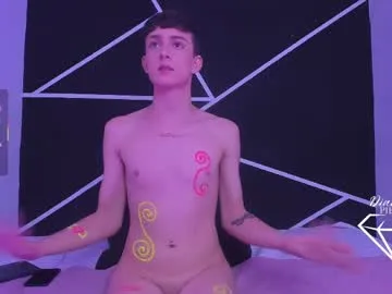 PumaShyXD chat room preview Image 13