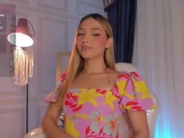 karonmainville – webcam model profile photo Image 17