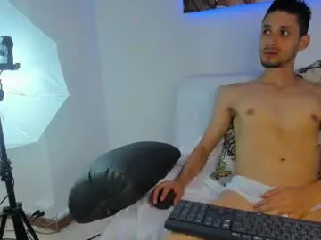 sweett_petite – webcam model profile photo Image 4