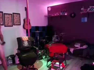 maya_blonde18 – webcam model profile photo Image 11