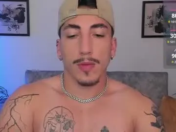 lunarose17 chat room preview Image 4