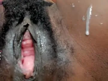 ebonyprolapse Image 10