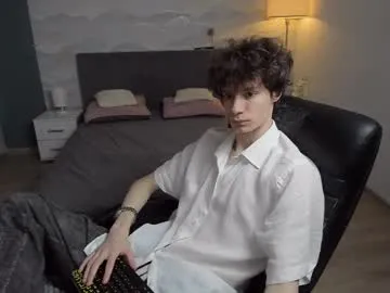 Kento26767 – webcam model profile photo Image 3