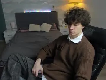 Kento26767 – webcam model profile photo Image 5