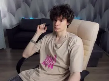 Kento26767 – webcam model profile photo Image 6