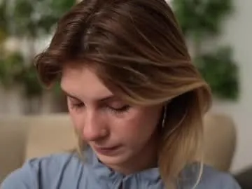 bombaleila – webcam model profile photo Image 6