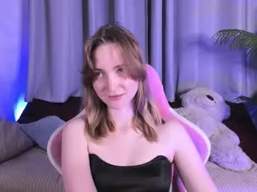 roouse – webcam model profile photo Image 8