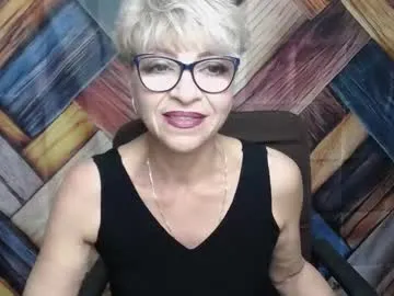 bisexualmilf – webcam model profile photo Image 18