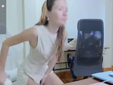 skinny_candy18 – webcam model profile photo Image 16