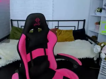 nataliecroft – webcam model profile photo Image 5