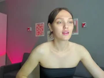 emiliarouds Image 4