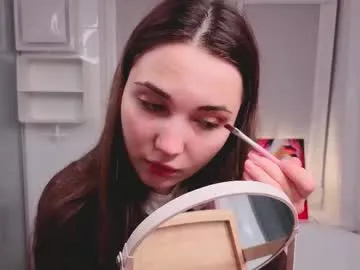 little_poetryy – webcam model profile photo Image 8